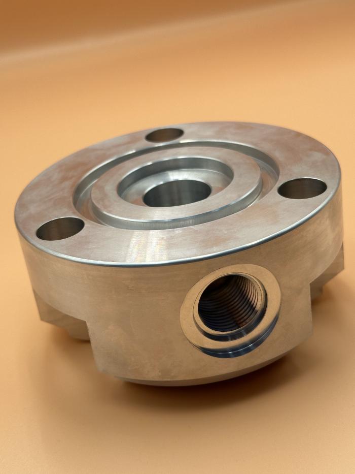 Hanlinrui migliora la manutenzione dello stampo CNC per la qualità e l'efficienza
