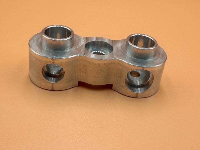 Scopri il metodo di funzionamento efficiente di tocco CNC di precisione